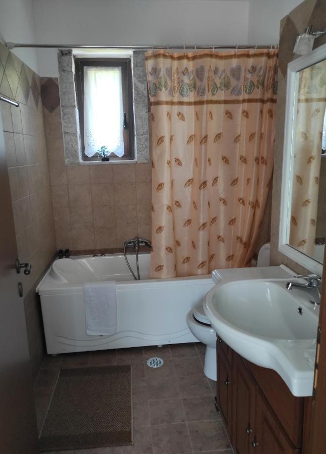 Meterizi Guesthouse Varvítsa Zewnętrze zdjęcie
